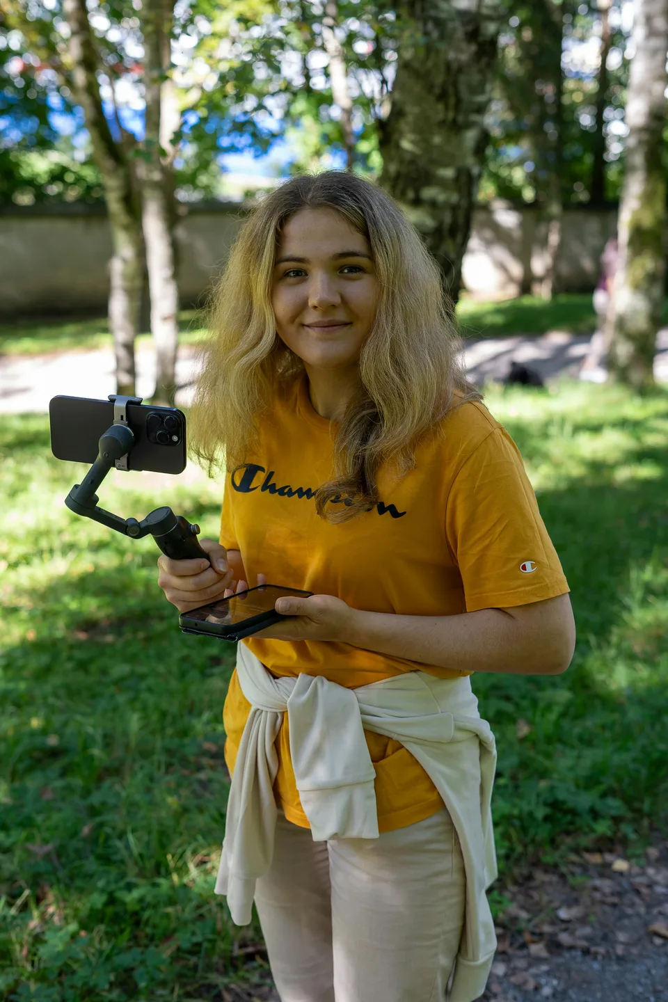 Gimbal kullanan içerik üreticisi