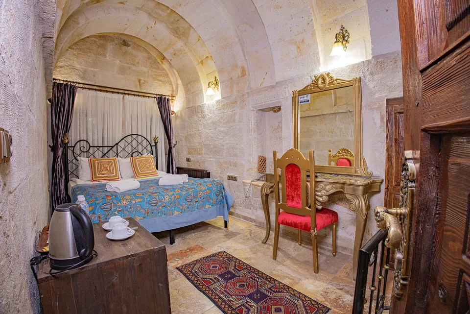 Royal Cave Hotel