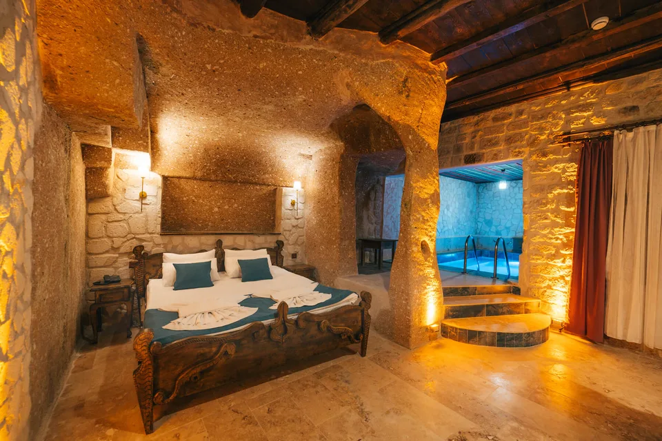 Room 107 - Cappatria Cave House