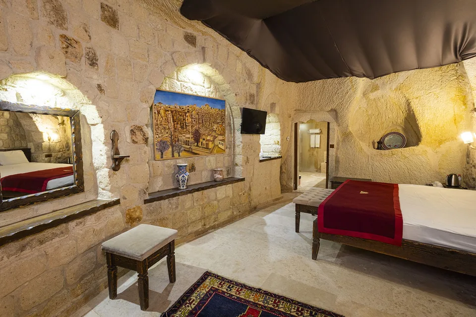 Kaya Oyma Oda - Under Cave Hotel