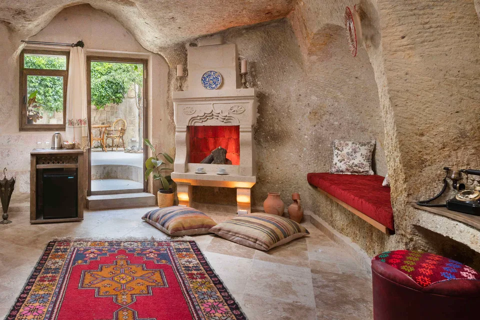 Oda 101 - Kayata Cave Suites