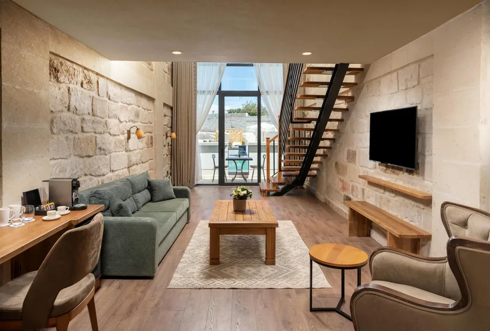 Teraslı Dubleks Süit, Barceló Cappadocia – odanın iç görünümü