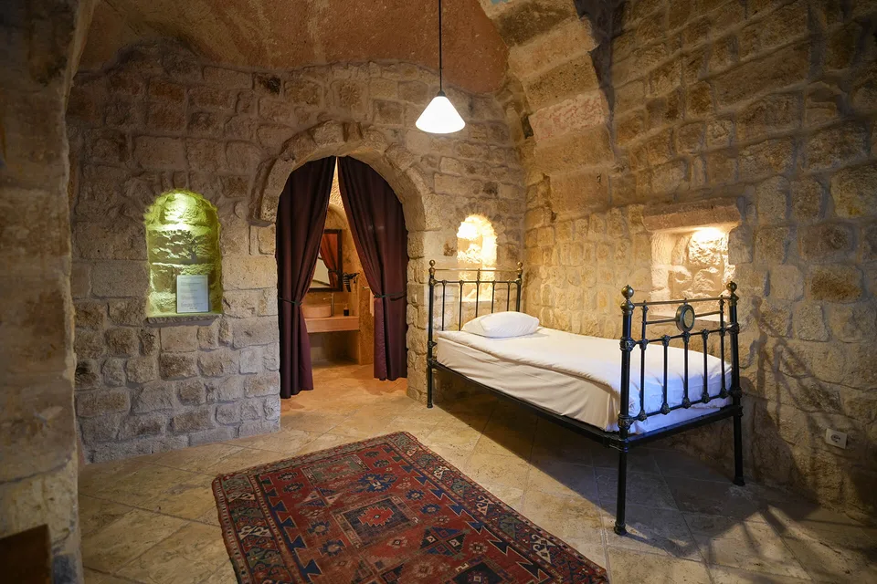 Family Cave Suite, Dere Suites – room interior