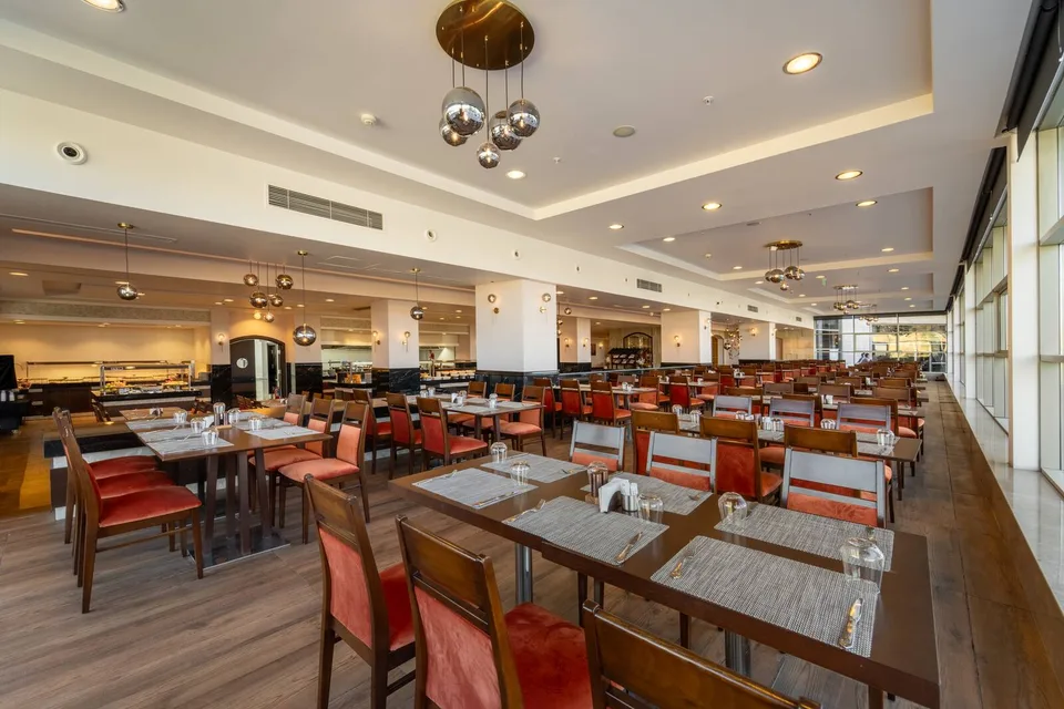 DoubleTree by Hilton Avanos - Cappadocia – dining area