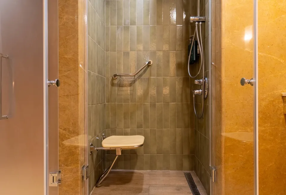 King Accessible Guest Room, DoubleTree by Hilton Avanos - Cappadocia – banyo