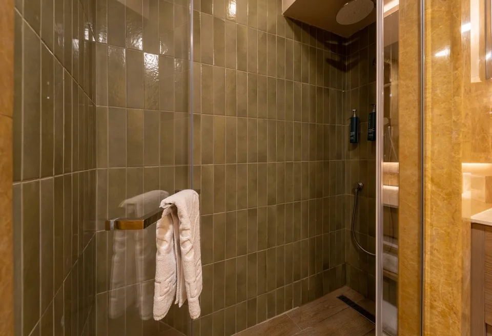 Twin Guest Room, DoubleTree by Hilton Avanos - Cappadocia – bathroom