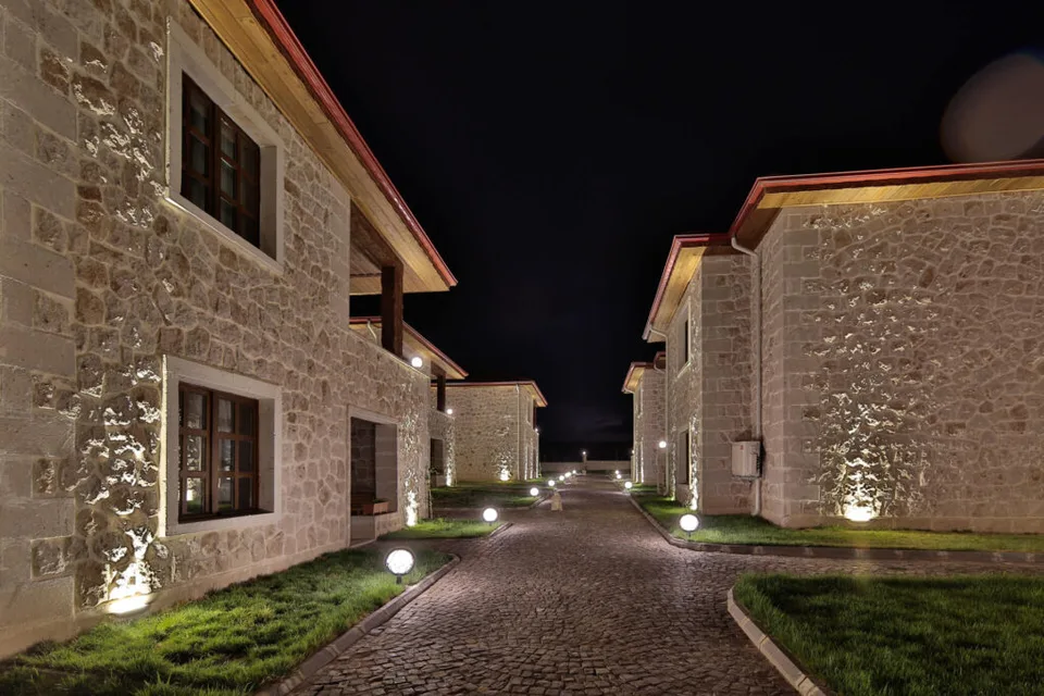 Elevres Stone House – hotel exterior