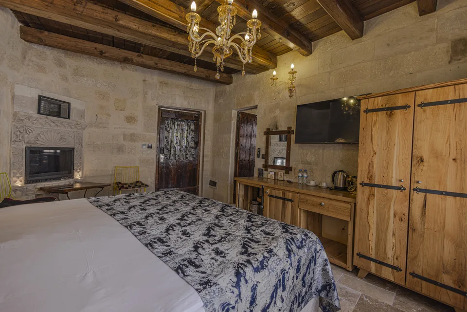 Double Room With Sauna, Göreme Cave Suites – odanın iç görünümü