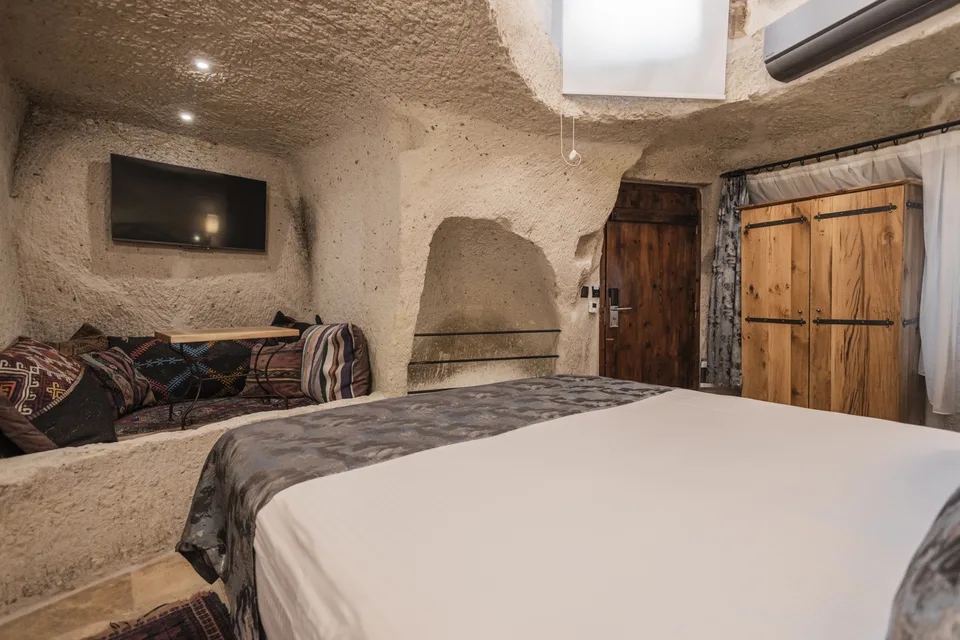 Queen Double Room, Göreme Cave Suites – odanın iç görünümü