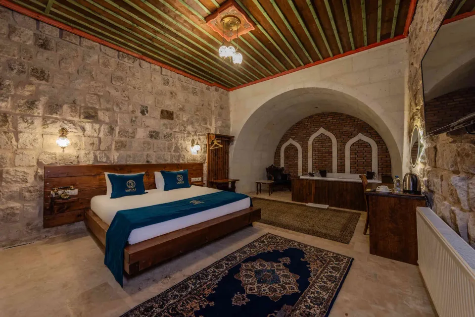 Diana, Latona Stone Palace – odanın iç görünümü