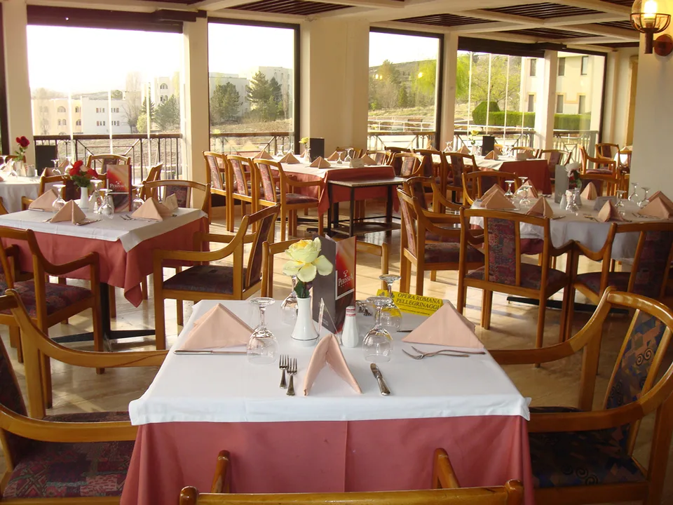 Perissia Hotel & Convention Center – dining area