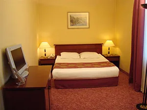 Junior Suite Room, Perissia Hotel & Convention Center – room interior