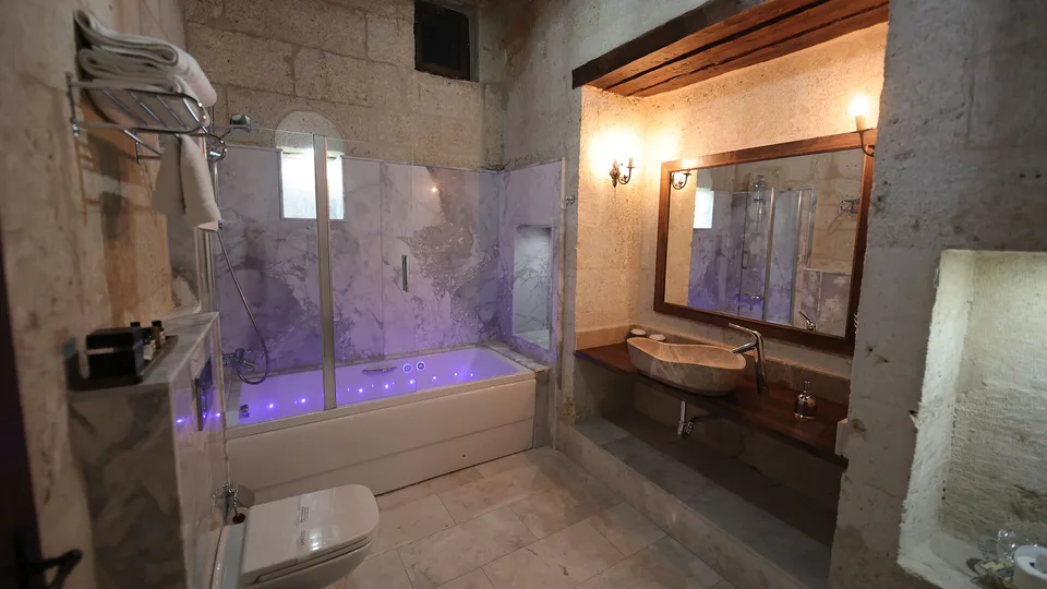 Ürgüp Cave Suites – bathroom