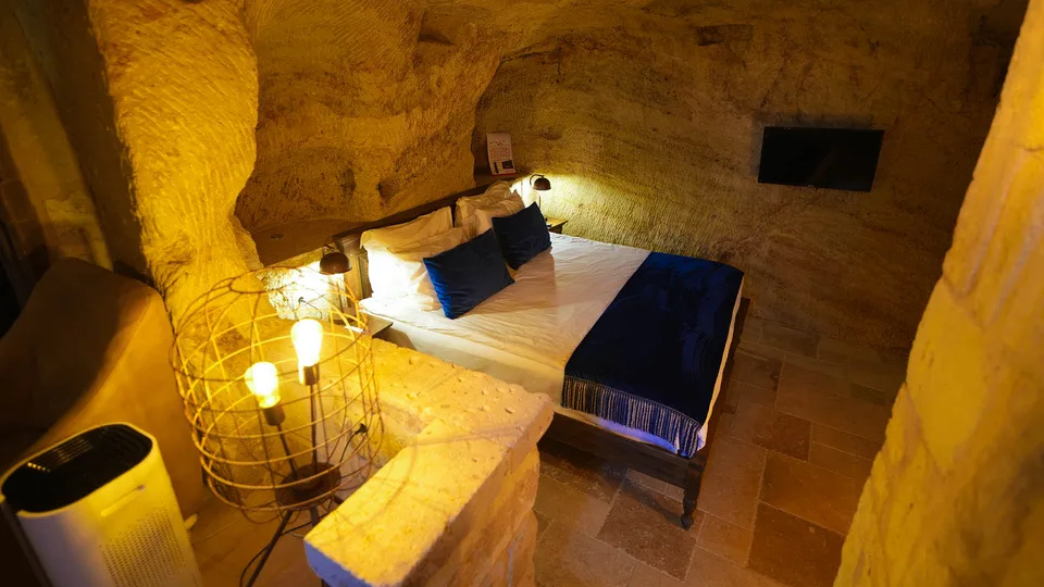 Ürgüp Cave Suites – guest room interior