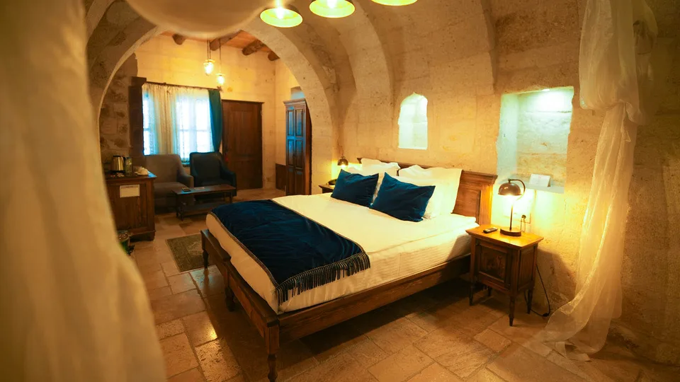 Ürgüp Cave Suites – guest room interior