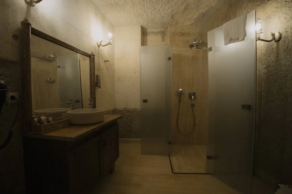 King Cave Room, Yılkı Cave Suites – odanın iç görünümü